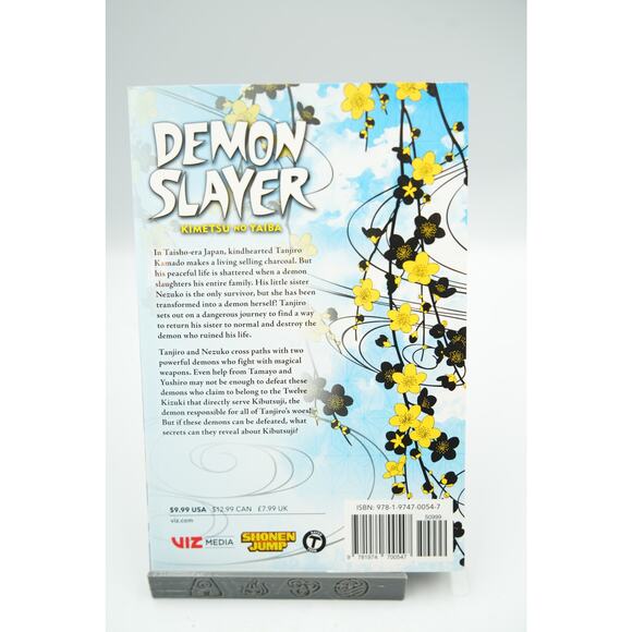 Demon Slayer: Kimetsu no Yaiba Vol. 3 – English Edition Manga Trade Paperback - Picture 2 of 6